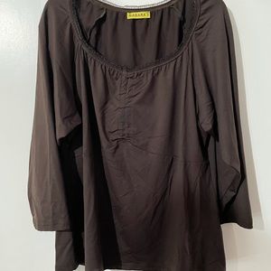 HAGARA brown top SZ xl. 3/4 sleeve with cinched detail at the bust.